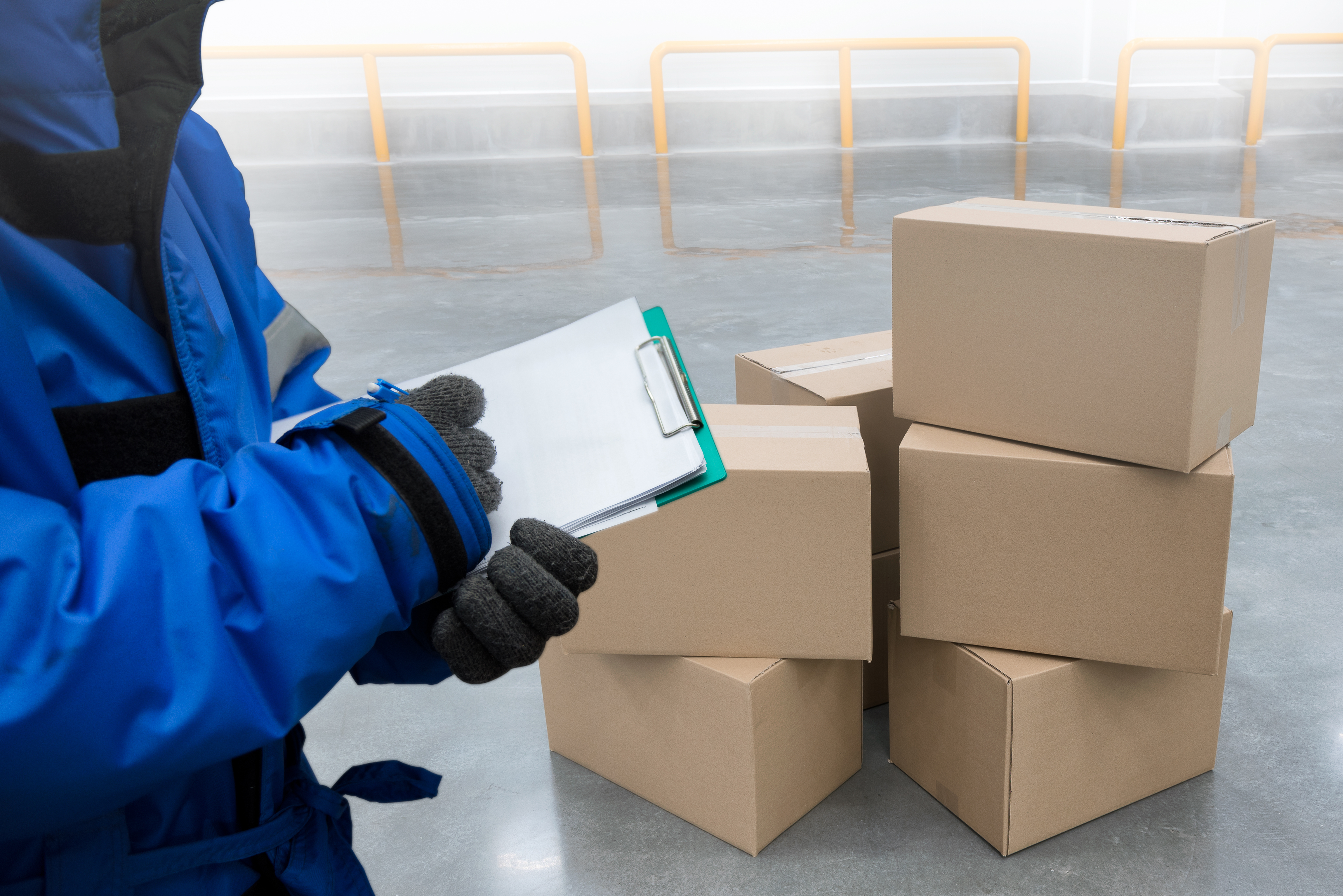 пресечение противоправной деятельности. контрабанда в таможенном деле. контрафакт таможня. изъятие товара третьими лицами. контрафакт таможня.